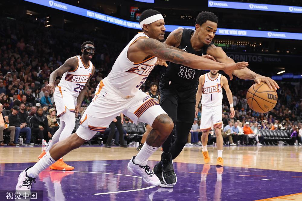 却展现出他 却展现出他