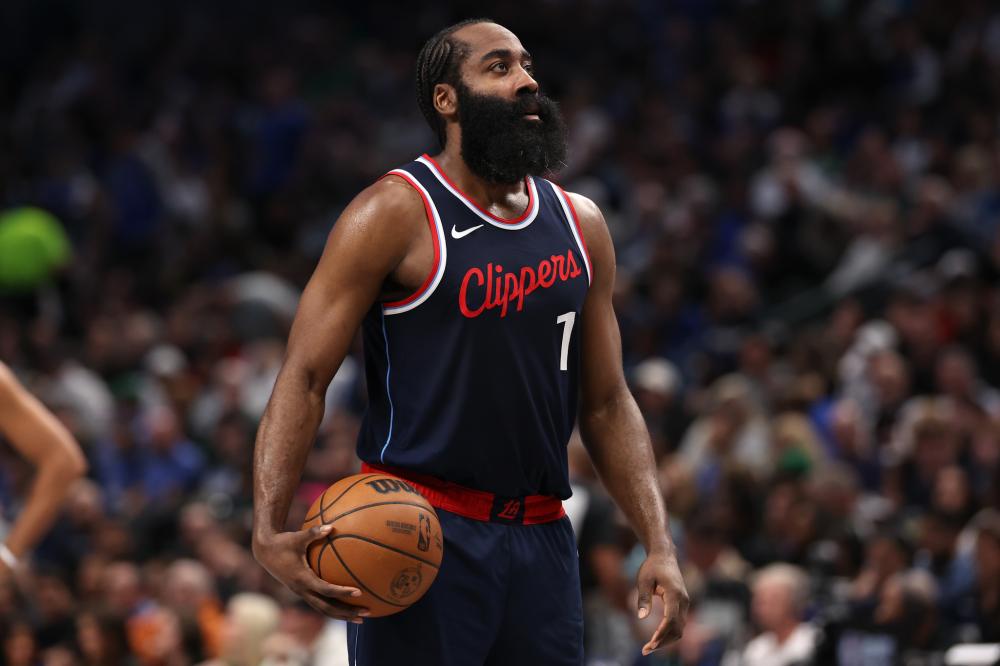 仅引起了球 仅引起了球